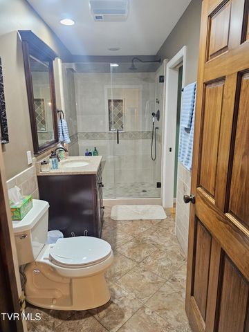 305 Southeast Apple Drive, Wise, VA 24293