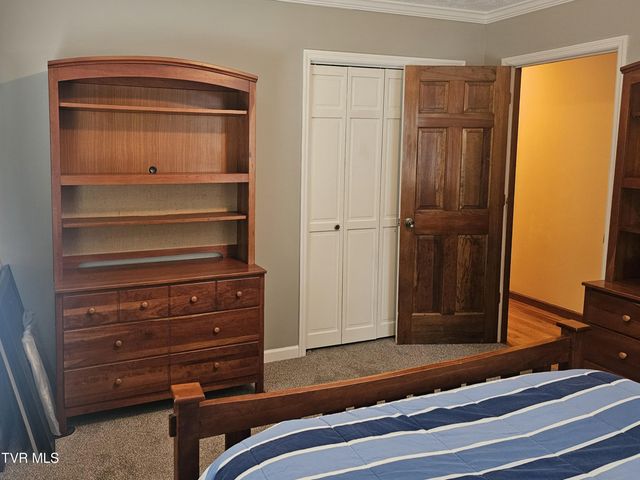 305 Southeast Apple Drive, Wise, VA 24293