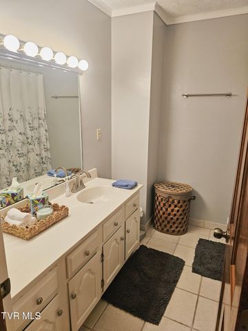 305 Southeast Apple Drive, Wise, VA 24293