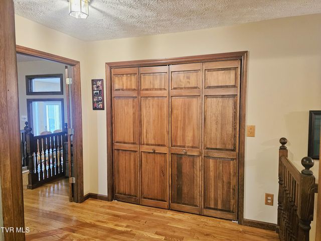 305 Southeast Apple Drive, Wise, VA 24293