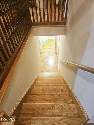 305 Southeast Apple Drive, Wise, VA 24293