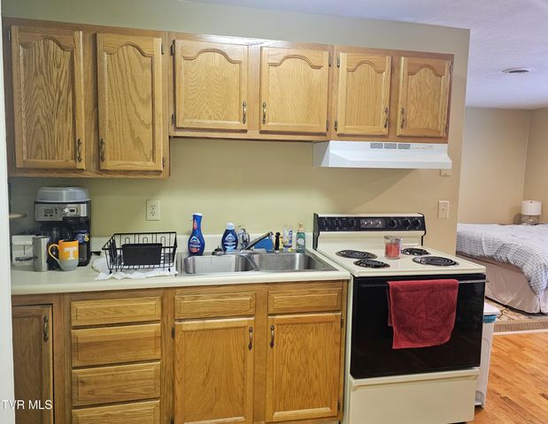 305 Southeast Apple Drive, Wise, VA 24293