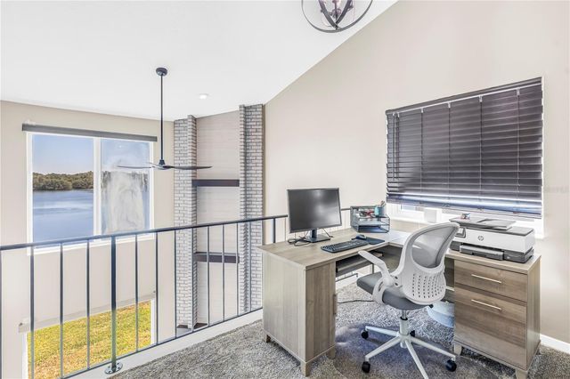 1052 SANABEL COURT NE, St Petersburg, FL 33702