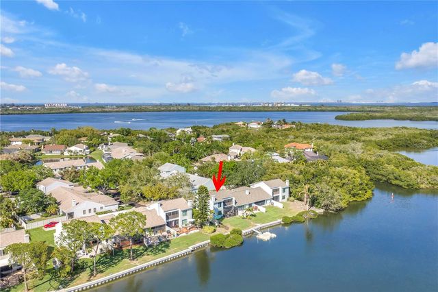 1052 SANABEL COURT NE, St Petersburg, FL 33702