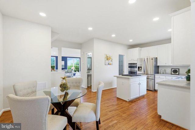 12972 PARK CRESCENT CIR, Herndon, VA 20171