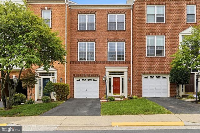 12972 PARK CRESCENT CIR, Herndon, VA 20171