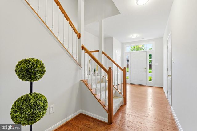 12972 PARK CRESCENT CIR, Herndon, VA 20171