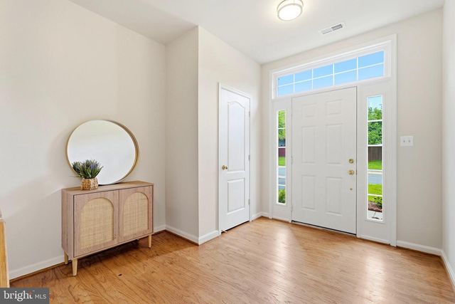 12972 PARK CRESCENT CIR, Herndon, VA 20171