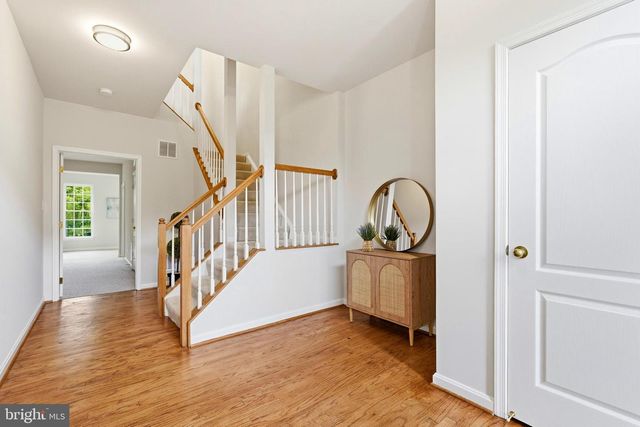 12972 PARK CRESCENT CIR, Herndon, VA 20171
