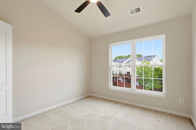 12972 PARK CRESCENT CIR, Herndon, VA 20171
