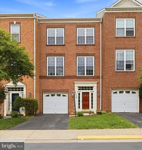 12972 PARK CRESCENT CIR, Herndon, VA 20171