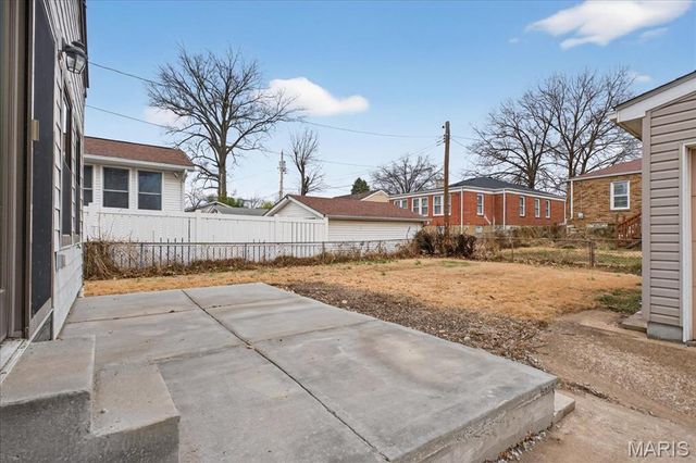 3815 Bayless Avenue, St Louis, MO 63125