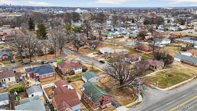 3815 Bayless Avenue, St Louis, MO 63125