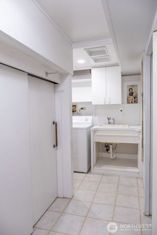 609 W Whitman Drive, College Place, WA 99324