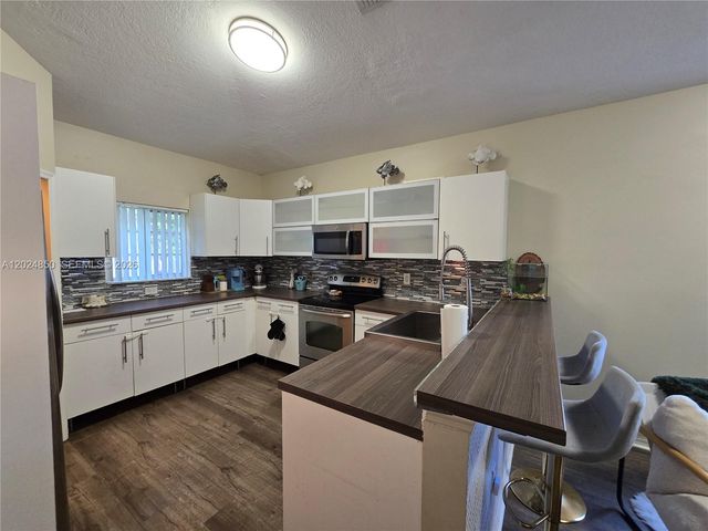1236 NE 32nd Ave, Homestead, FL 33033