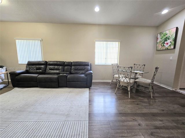 1236 NE 32nd Ave, Homestead, FL 33033