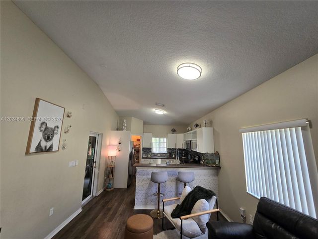 1236 NE 32nd Ave, Homestead, FL 33033