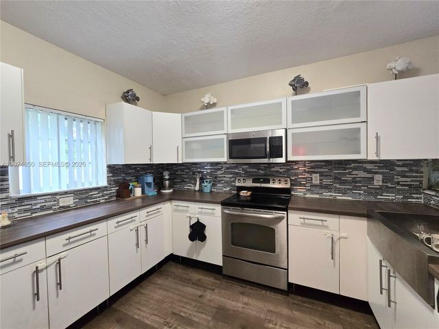 1236 NE 32nd Ave, Homestead, FL 33033