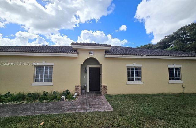 1236 NE 32nd Ave, Homestead, FL 33033