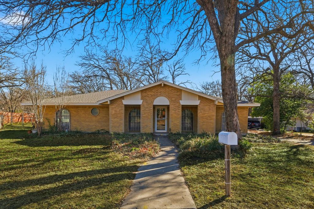 620 Cimarron Trail, Southlake, TX 76092