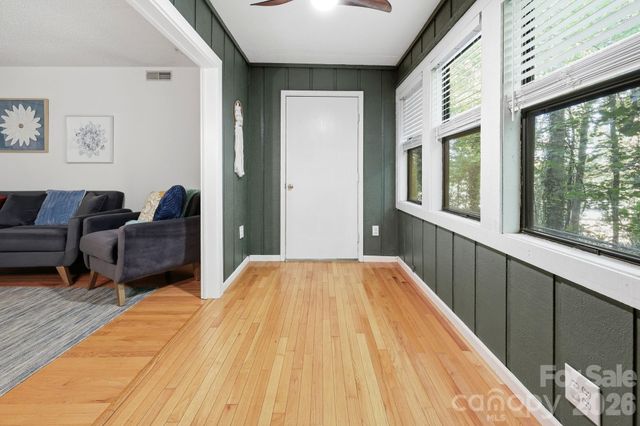 1503 Abbey Circle, Asheville, NC 28805