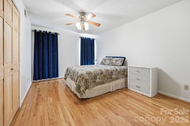 1503 Abbey Circle, Asheville, NC 28805