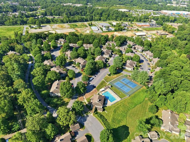 1503 Abbey Circle, Asheville, NC 28805