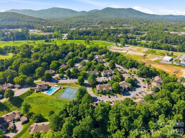 1503 Abbey Circle, Asheville, NC 28805