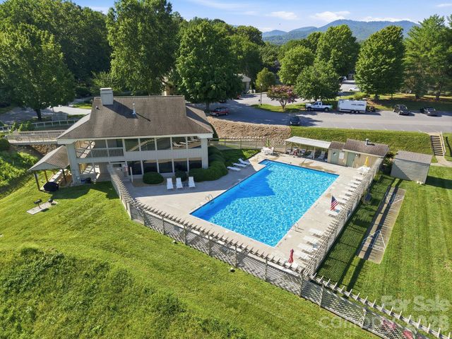 1503 Abbey Circle, Asheville, NC 28805