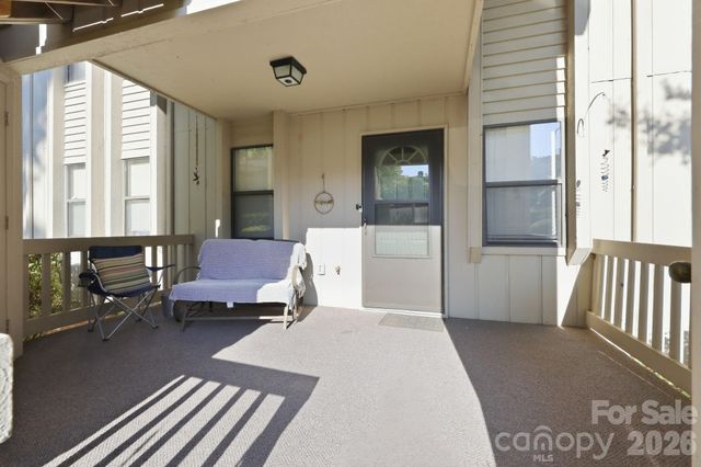 1503 Abbey Circle, Asheville, NC 28805