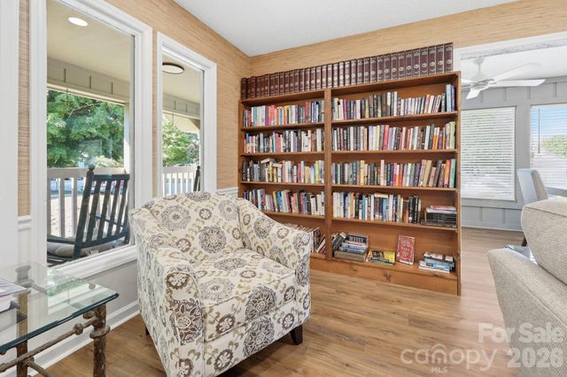 1503 Abbey Circle, Asheville, NC 28805