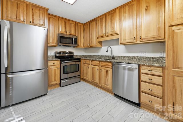 1503 Abbey Circle, Asheville, NC 28805