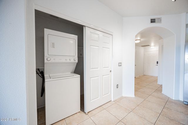 920 E DEVONSHIRE Avenue 4003, Phoenix, AZ 85014