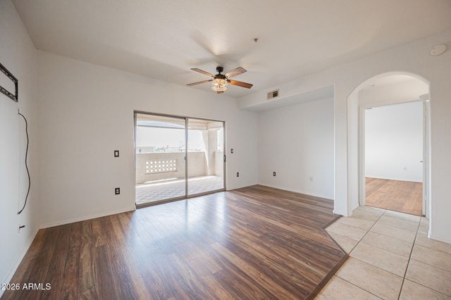 920 E DEVONSHIRE Avenue 4003, Phoenix, AZ 85014
