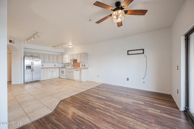 920 E DEVONSHIRE Avenue 4003, Phoenix, AZ 85014