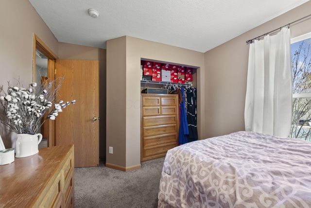 201 Fox Hall Drive, Pataskala, OH 43062