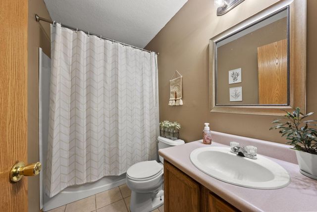 201 Fox Hall Drive, Pataskala, OH 43062