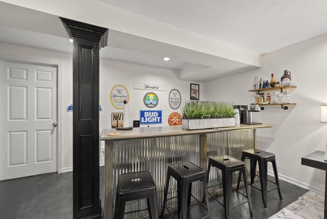 201 Fox Hall Drive, Pataskala, OH 43062