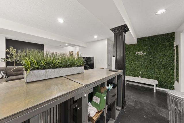 201 Fox Hall Drive, Pataskala, OH 43062