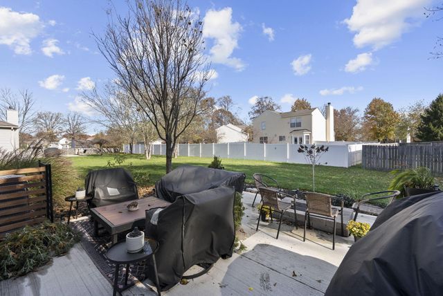 201 Fox Hall Drive, Pataskala, OH 43062