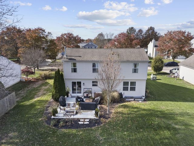 201 Fox Hall Drive, Pataskala, OH 43062