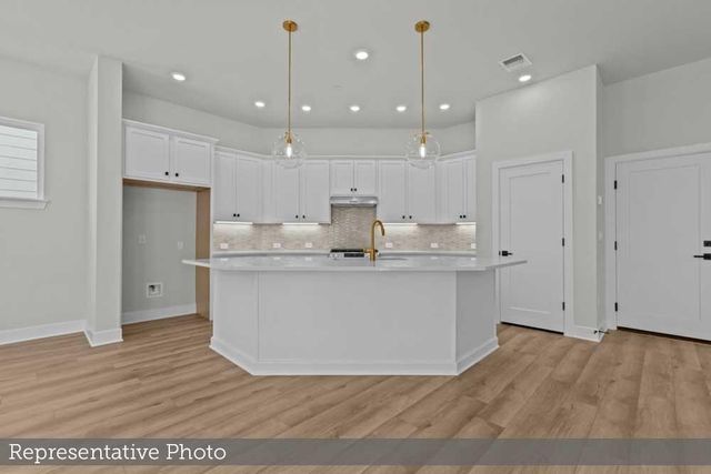 1014 Lucinda Williams DR, Austin, TX 78744