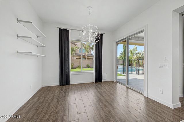 1002 E PARKVIEW Drive, Gilbert, AZ 85295