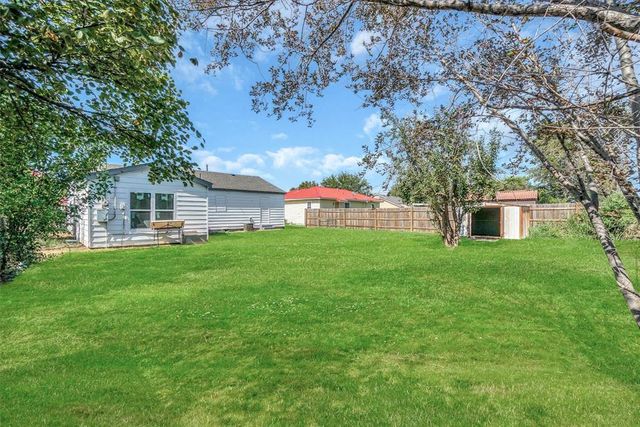 1016 E Pecan Street, Altus, OK 73521