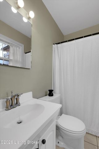 2815 Rockhaven Ave, Louisville, KY 40220