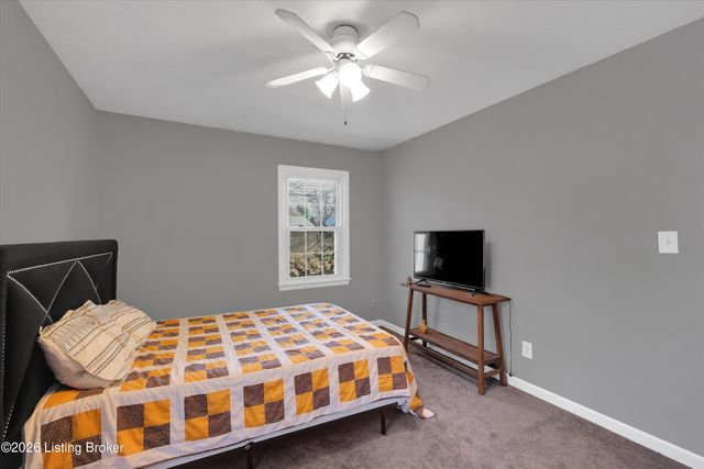 2815 Rockhaven Ave, Louisville, KY 40220