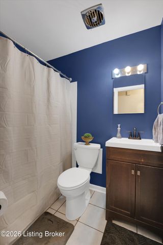 2815 Rockhaven Ave, Louisville, KY 40220