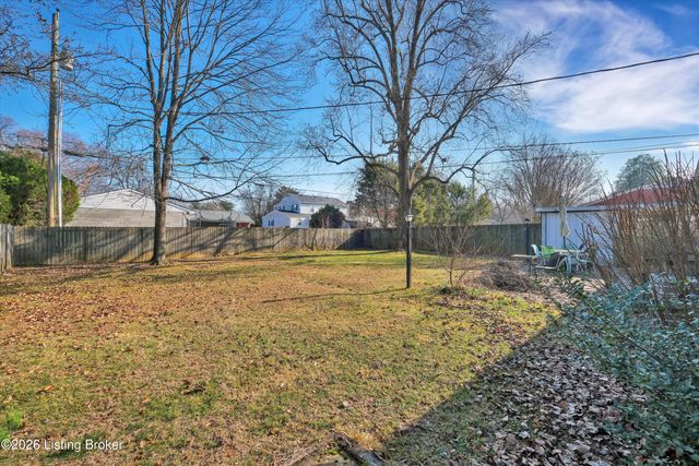 2815 Rockhaven Ave, Louisville, KY 40220