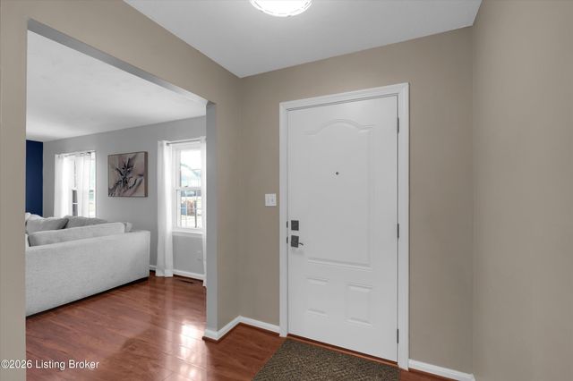 2815 Rockhaven Ave, Louisville, KY 40220