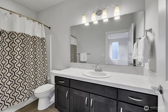 14610 36th Avenue NE, Lake Forest Park, WA 98155